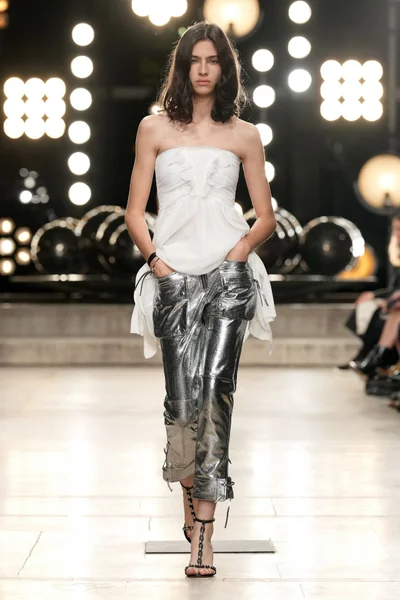 Look 50